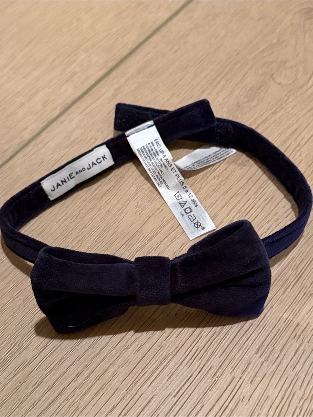 Janie and Jack Dark Navy Velvet Bow Headband
